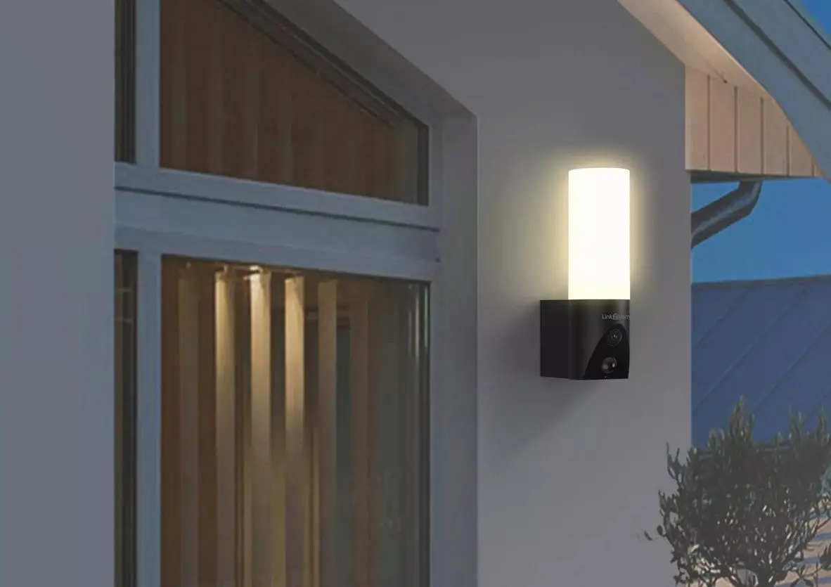 Background image for Can My Neighbour Have CCTV Pointing at My House in the UK?