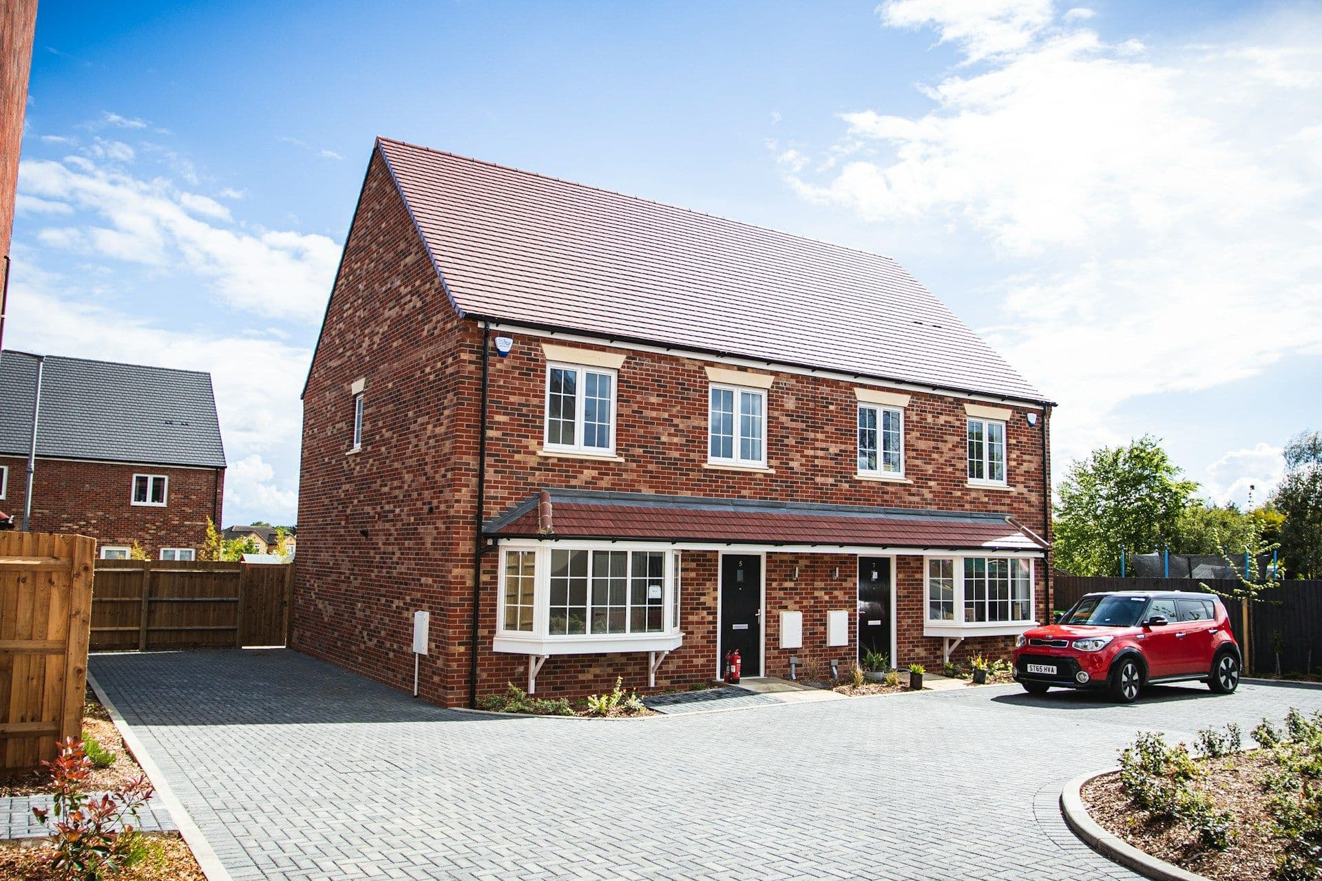 Background image for Does a Burglar Alarm Save on Home Insurance?