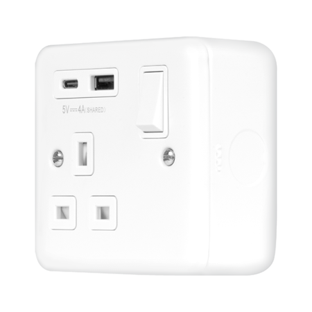 Click Metal Clad Pro Polar White 13A 1 Gang Switched Socket Outlet With Type A & C USB (4A) Outlets MCP585PW