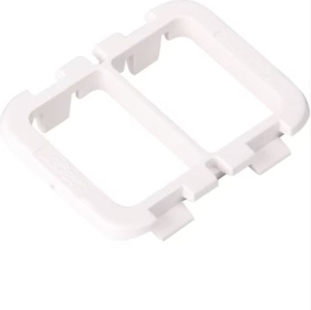 Hager Top Wall Cable Protector Plate Open (30mm x 40mm) - Pack of 10 | VM03CE